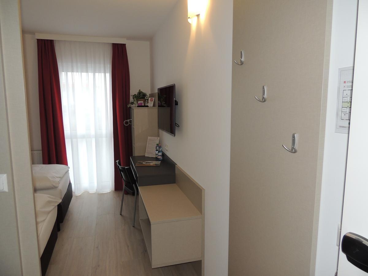 Avia Motel Bisamberg Korneuburg Luaran gambar